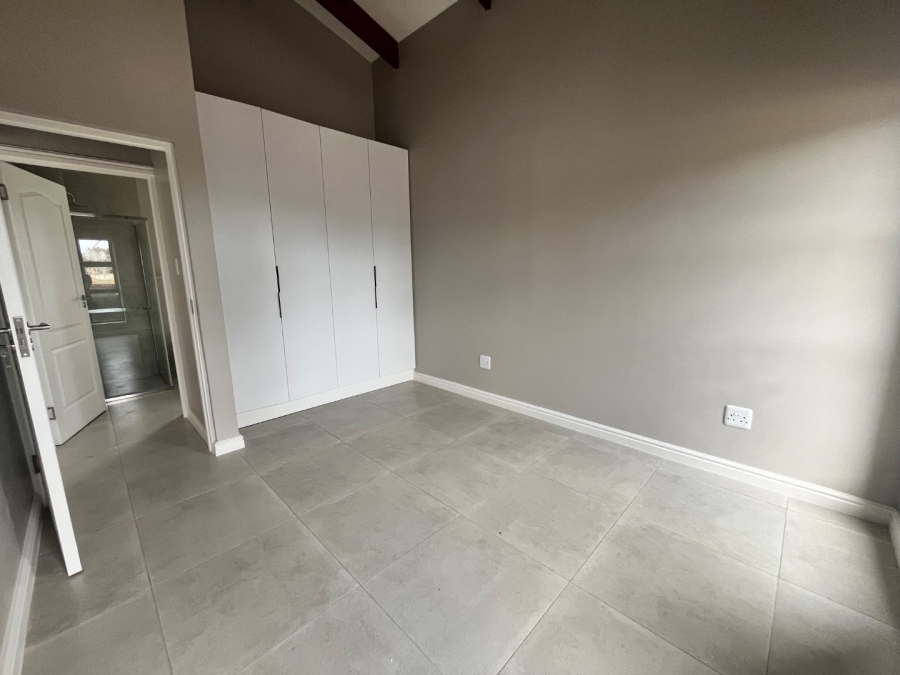 To Let 2 Bedroom Property for Rent in Heatherlands Western Cape